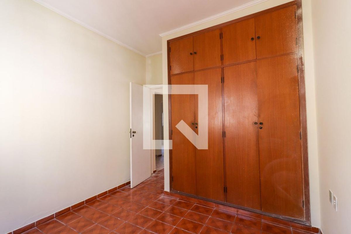 Casa à Venda - Jardim Flamboyant, 3 Quartos,  154 m2 em , Campinas - sp | SoloBR