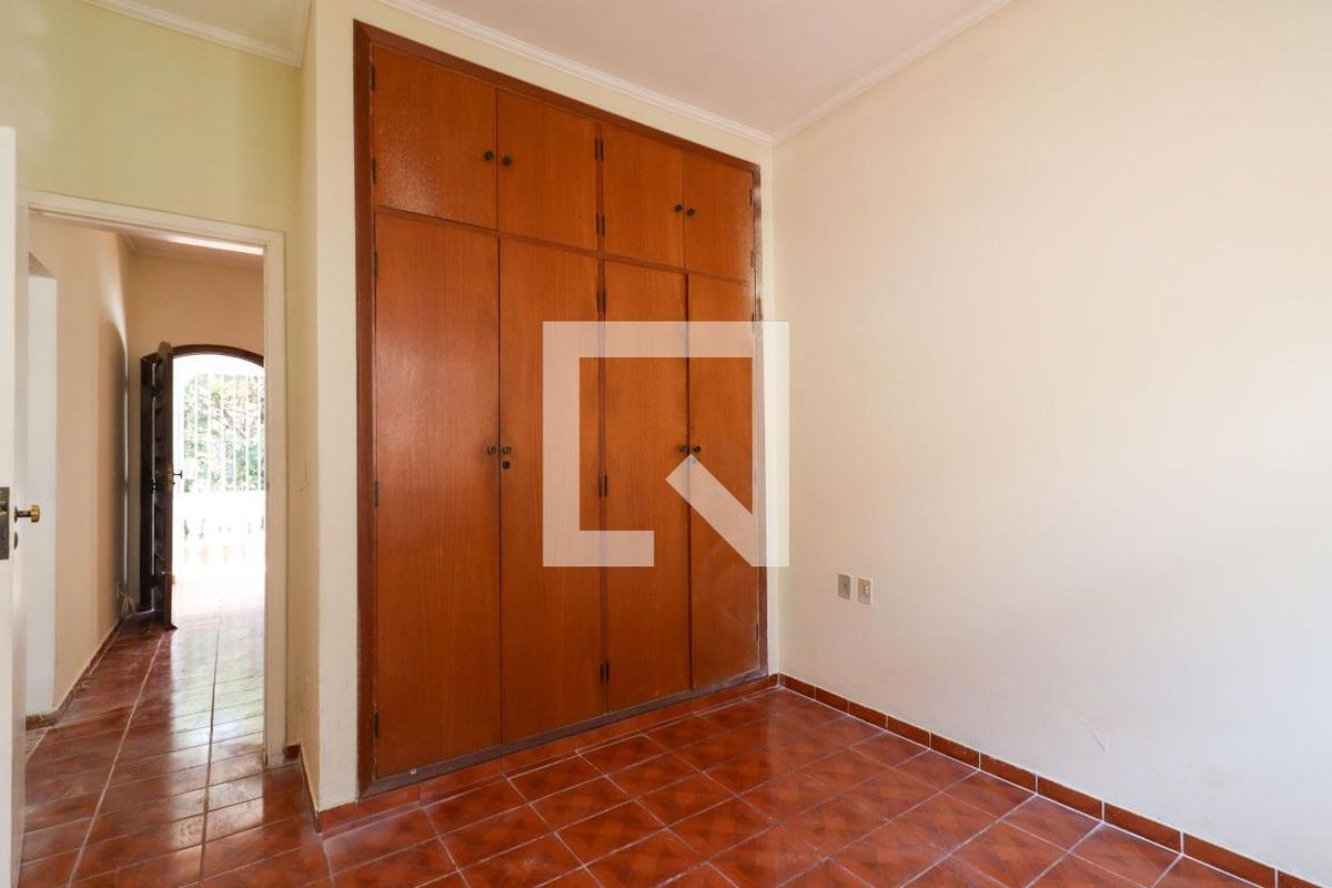 Casa à Venda - Jardim Flamboyant, 3 Quartos,  154 m2 em , Campinas - sp | SoloBR