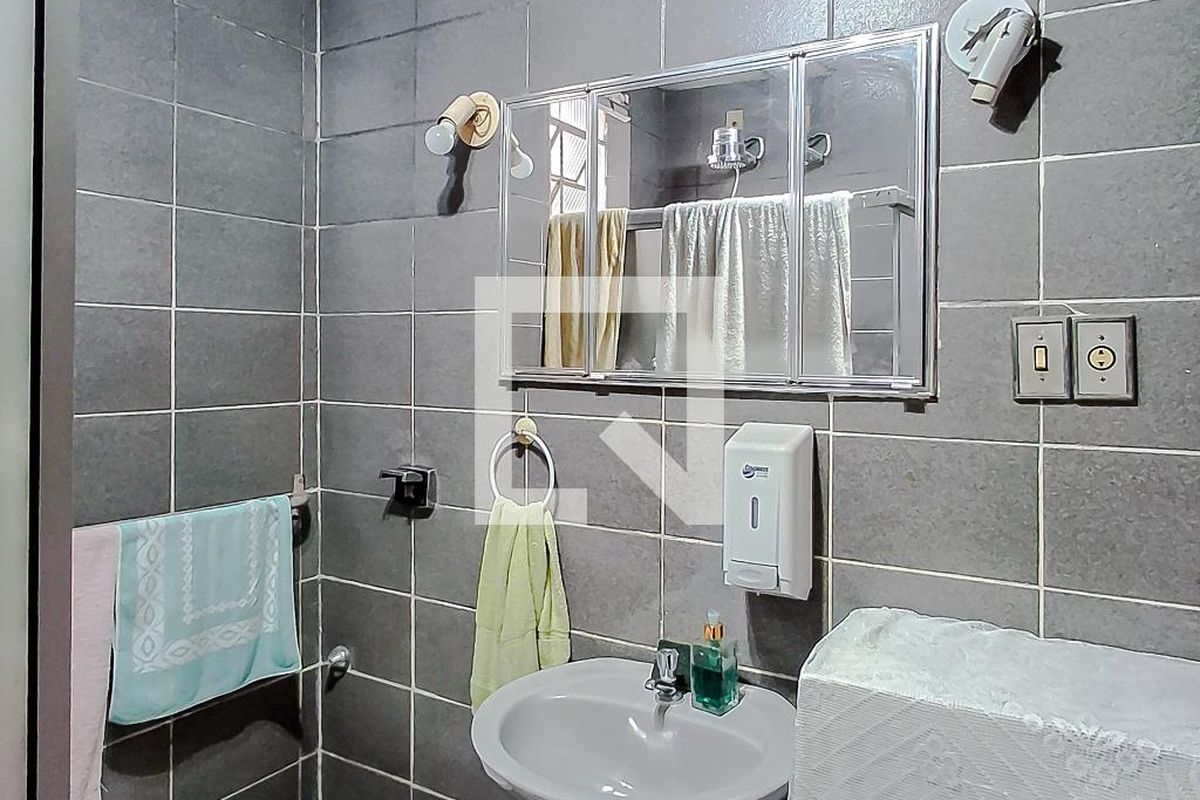 Casa, 3 quartos, 195 m² - Foto 56