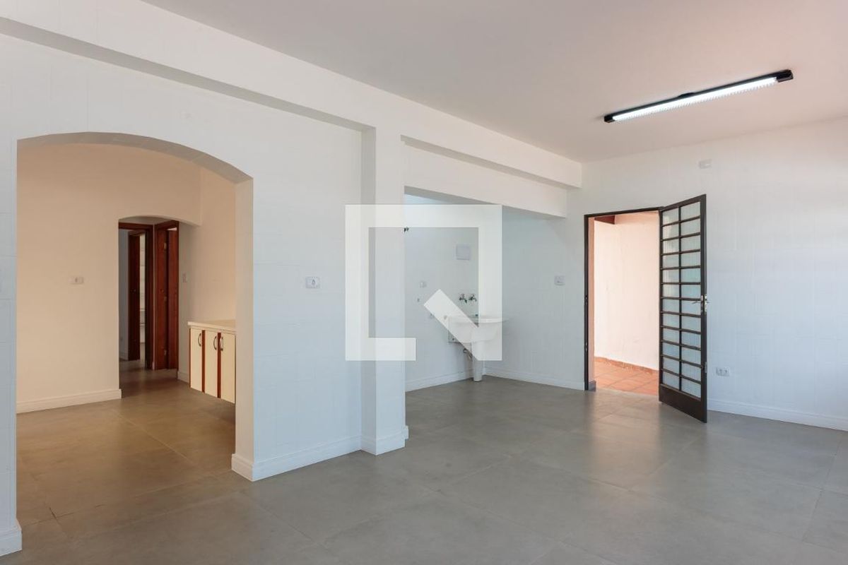 Casa, 5 quartos, 247 m² - Foto 1