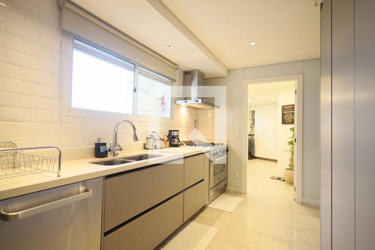 Apartamento, 3 quartos, 212 m² - Foto 52