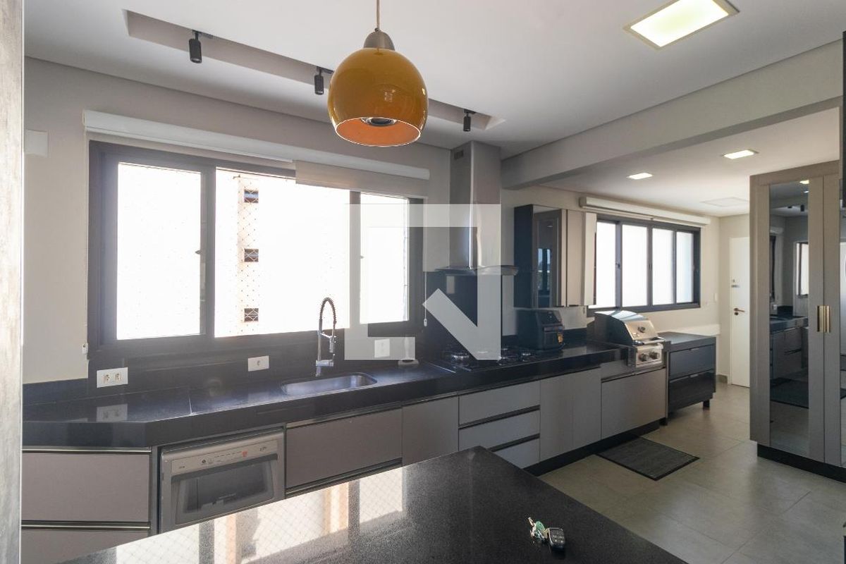 Apartamento à Venda - Cambuí, 3 Quartos,  180 m2 em , Campinas - sp | SoloBR