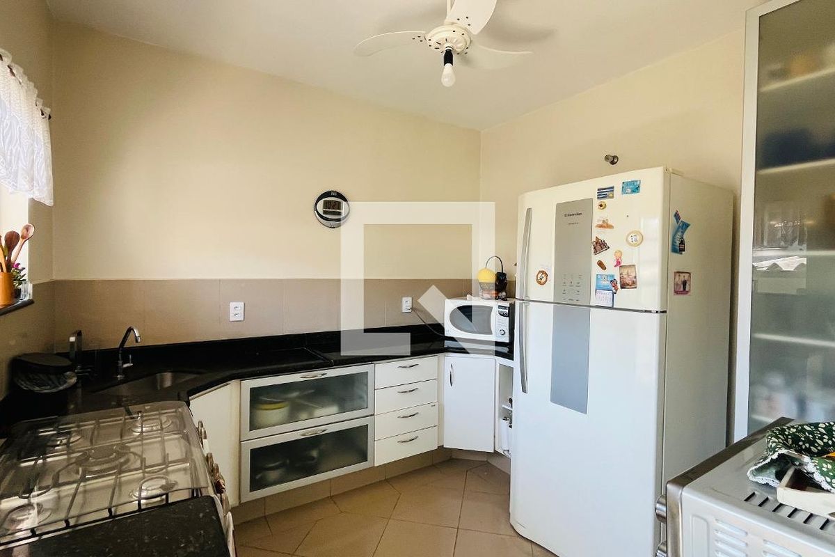 Casa à Venda - Jardim Chapadão, 3 Quartos,  210 m2 em , Campinas - sp | SoloBR