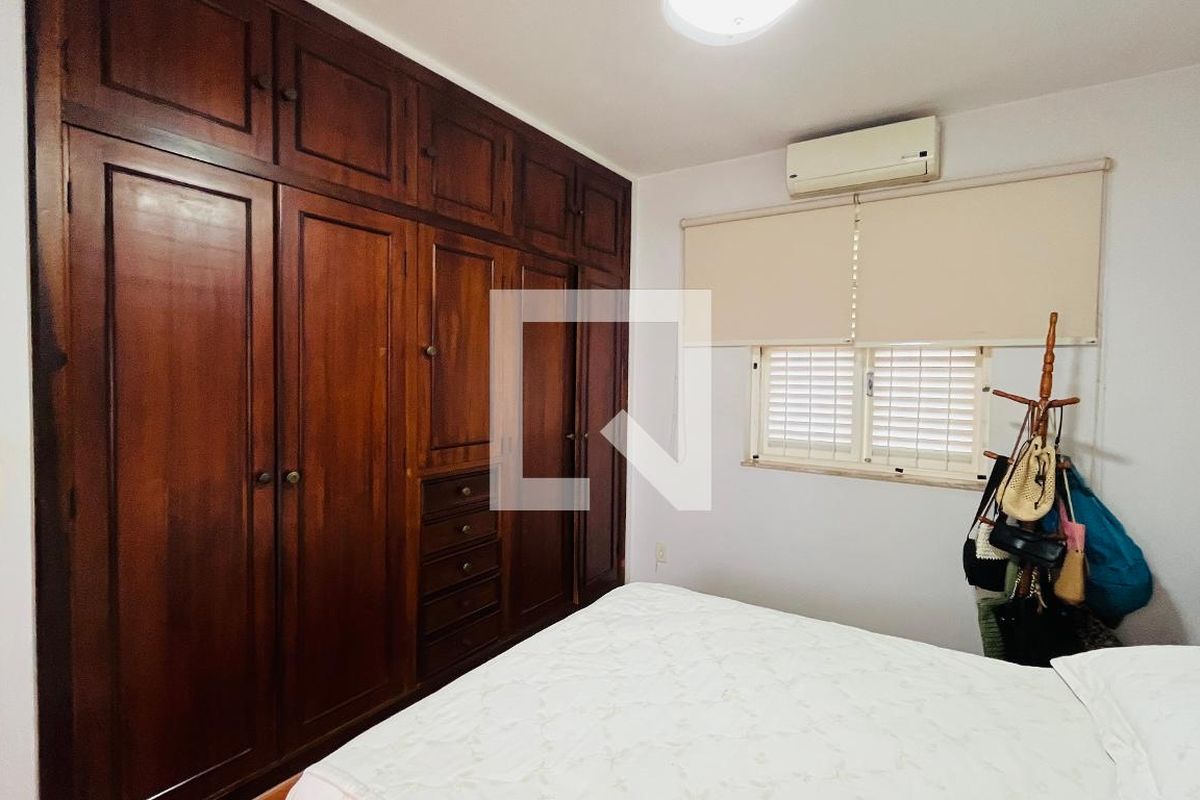Casa à Venda - Jardim Chapadão, 3 Quartos,  210 m2 em , Campinas - sp | SoloBR