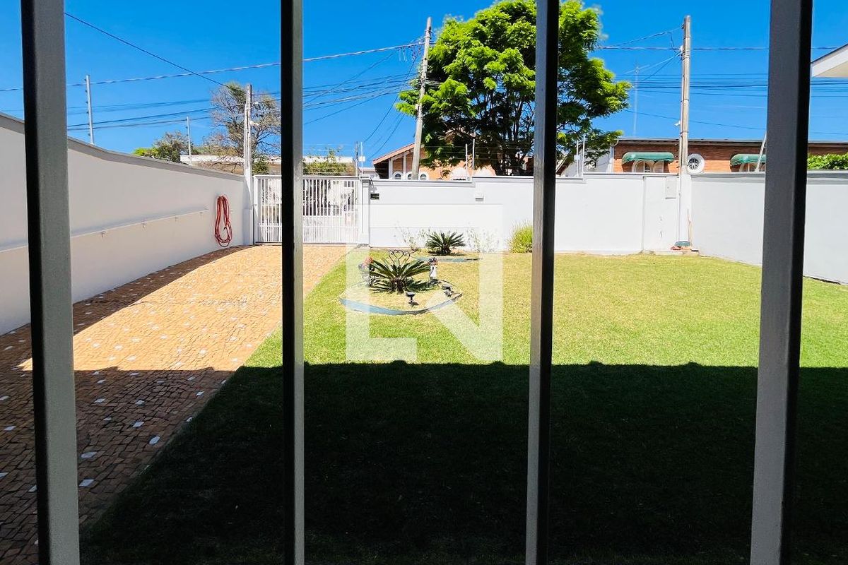 Casa à Venda - Jardim Chapadão, 3 Quartos,  210 m2 em , Campinas - sp | SoloBR