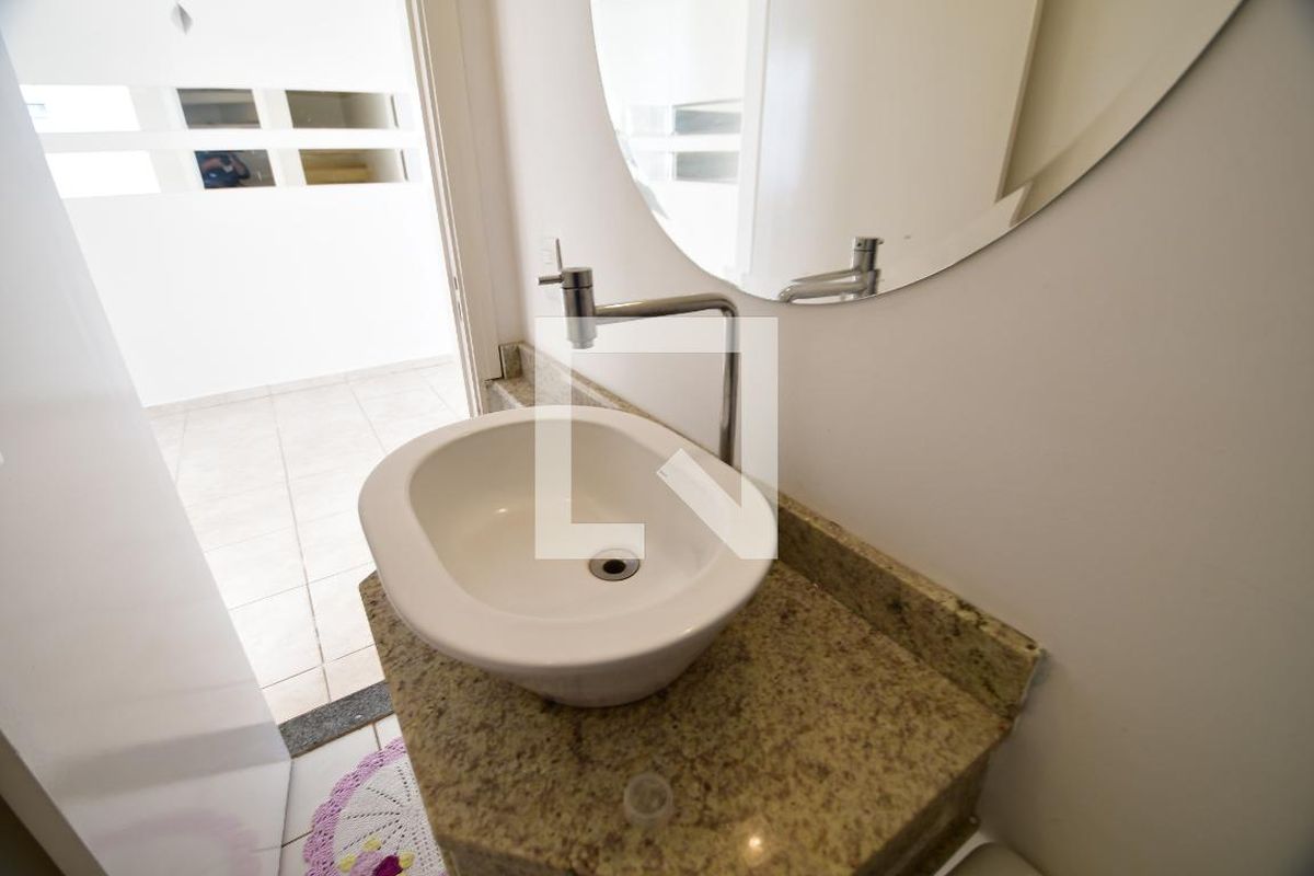 Casa à Venda - Mansões Santo Antônio, 3 Quartos,  124 m2 em , Campinas - sp | SoloBR