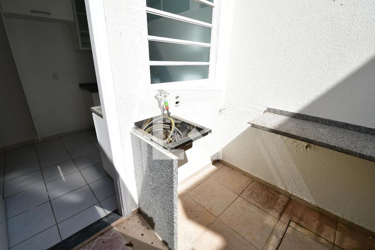 Casa à Venda - Mansões Santo Antônio, 3 Quartos,  124 m2 em , Campinas - sp | SoloBR