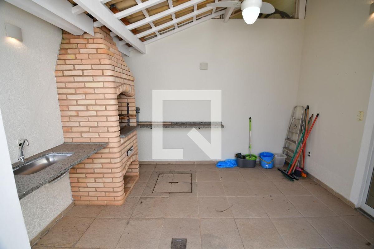 Casa à Venda - Mansões Santo Antônio, 3 Quartos,  124 m2 em , Campinas - sp | SoloBR
