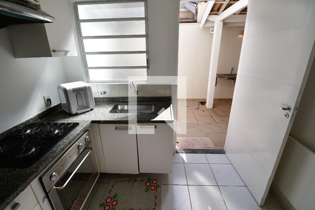 Casa à Venda - Mansões Santo Antônio, 3 Quartos,  124 m2 em , Campinas - sp | SoloBR