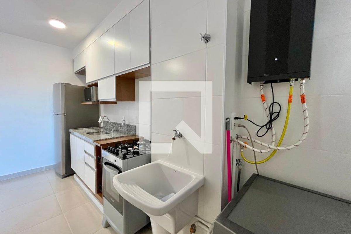 Apartamento à Venda - Centro, 2 Quartos,  45 m2 em , Campinas - sp | SoloBR