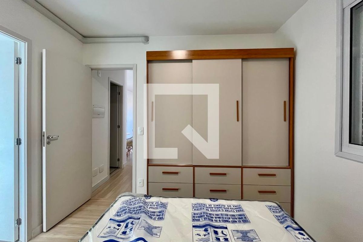 Apartamento à Venda - Centro, 2 Quartos,  45 m2 em , Campinas - sp | SoloBR