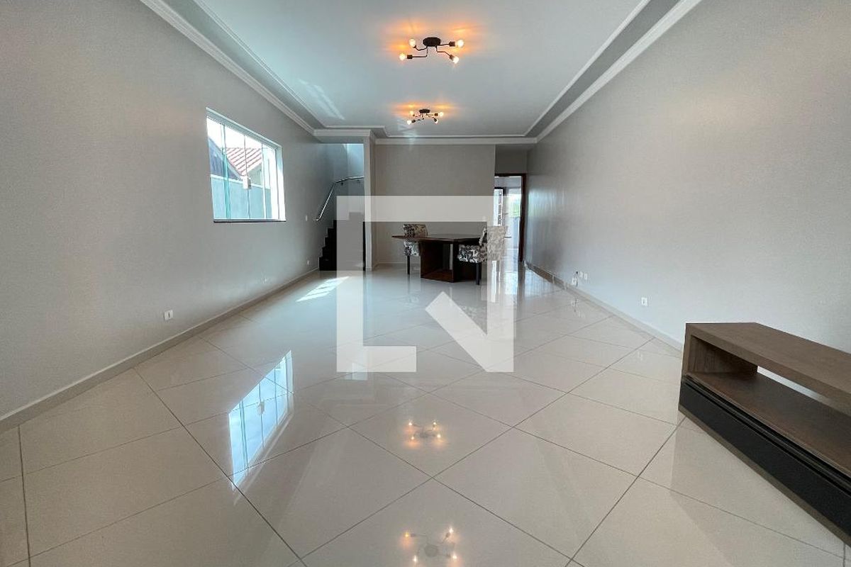 Casa, 3 quartos, 240 m² - Foto 14