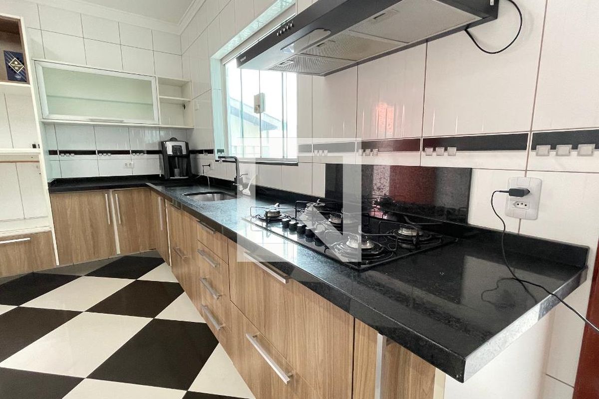 Casa, 3 quartos, 240 m² - Foto 55