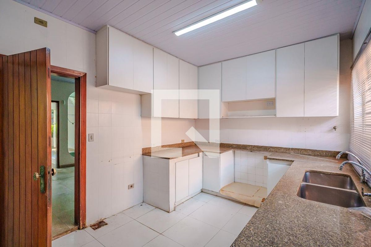 Casa, 4 quartos, 141 m² - Foto 36