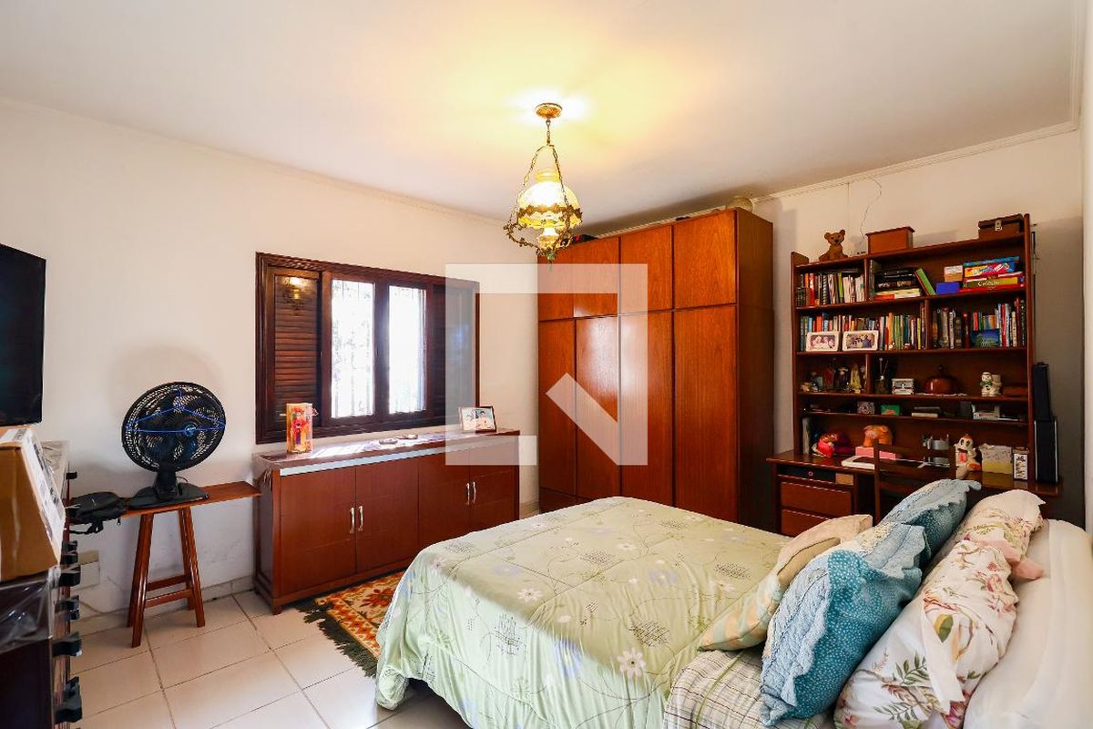 Casa, 3 quartos, 313 m² - Foto 17