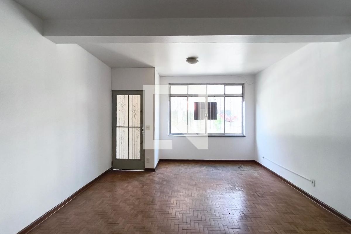 Casa, 3 quartos, 196 m² - Foto 2