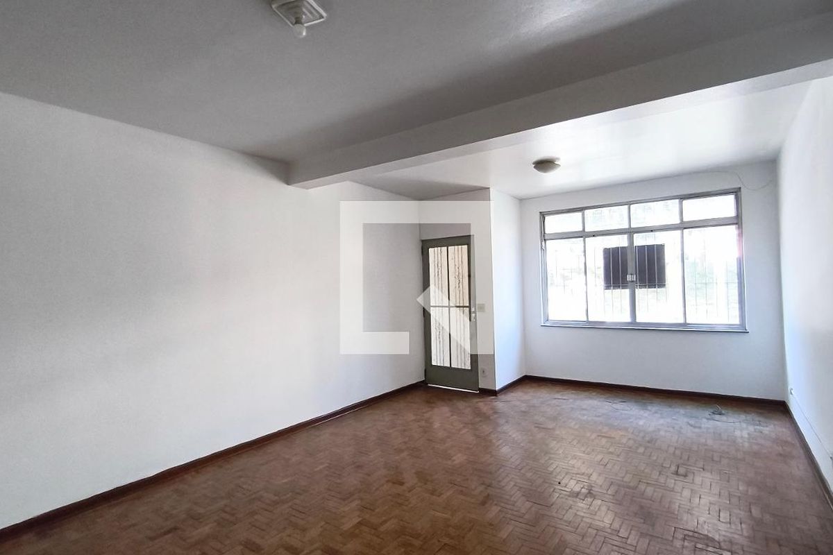 Casa, 3 quartos, 196 m² - Foto 1