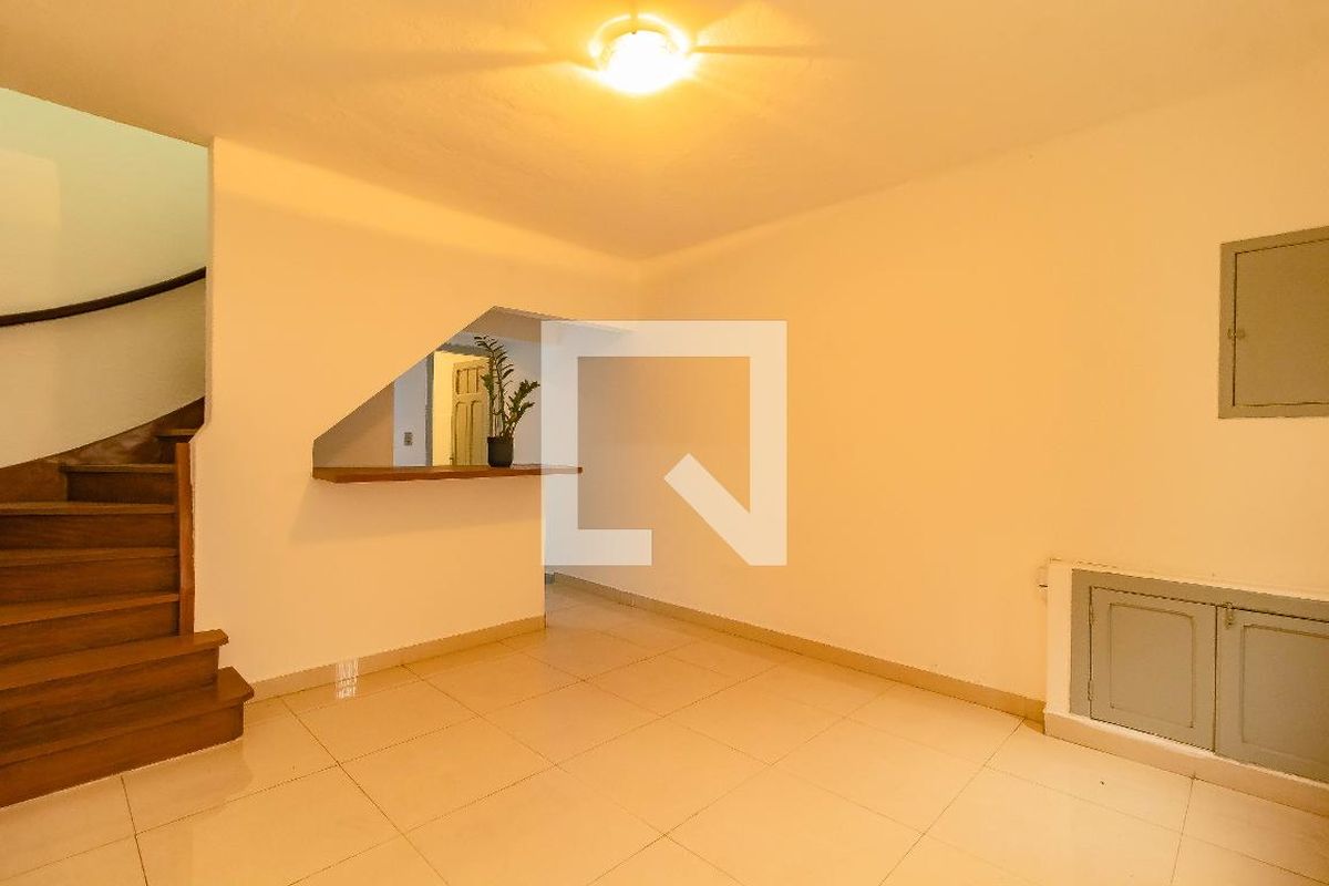 Casa, 2 quartos, 80 m² - Foto 1