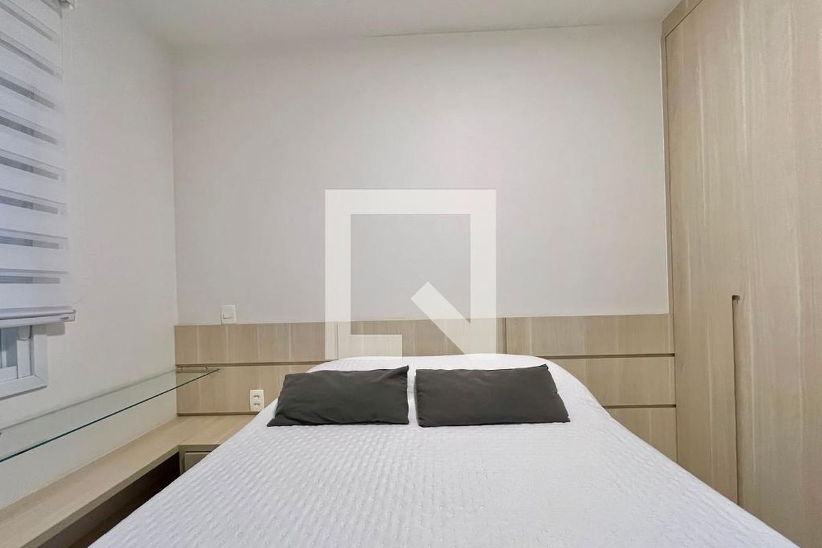 Apartamento à Venda - Taquaral, 1 Quarto,  75 m2 em , Campinas - sp | SoloBR