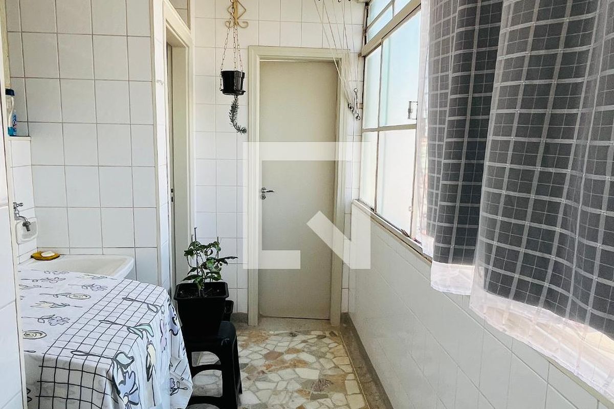 Apartamento à Venda - Centro, 2 Quartos,  129 m2 em , Campinas - sp | SoloBR