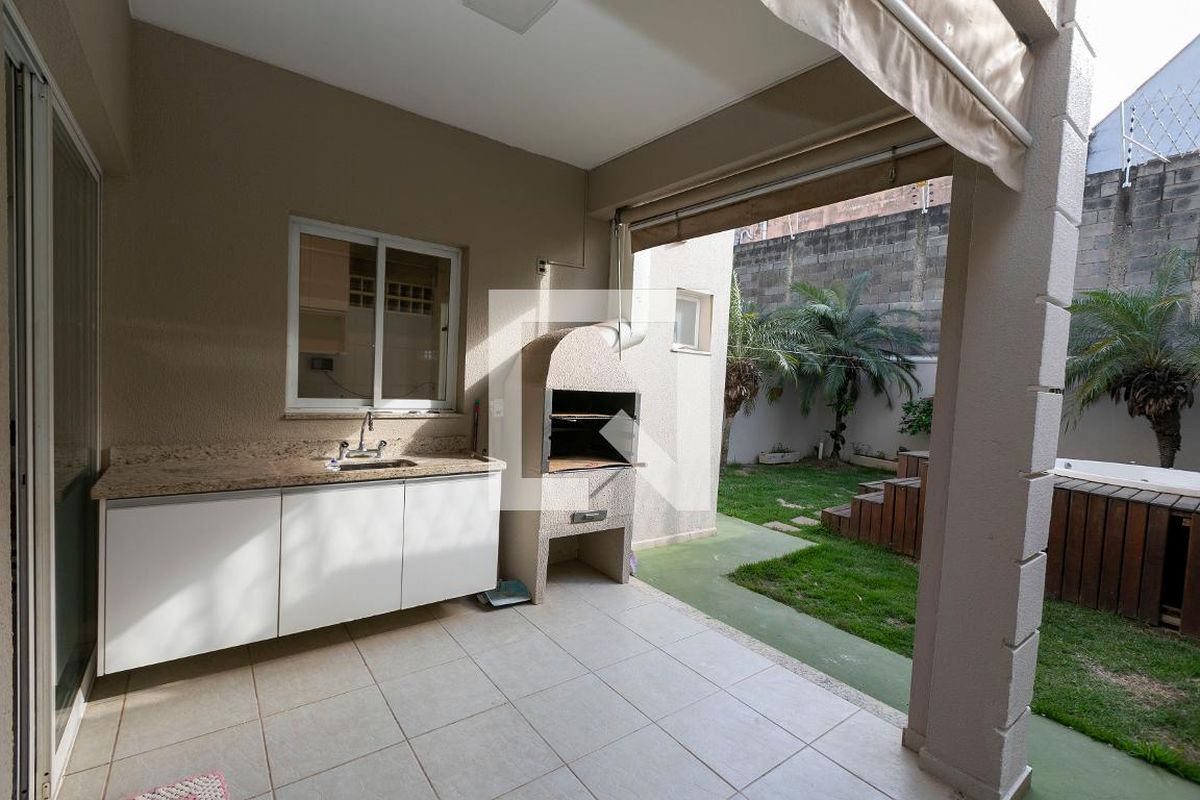 Casa à Venda - Fazenda Santa Cândida, 3 Quartos,  180 m2 em , Campinas - sp | SoloBR