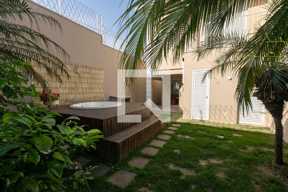 Casa à Venda - Fazenda Santa Cândida, 3 Quartos,  180 m2 em , Campinas - sp | SoloBR