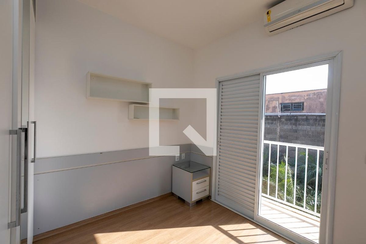 Casa à Venda - Fazenda Santa Cândida, 3 Quartos,  180 m2 em , Campinas - sp | SoloBR