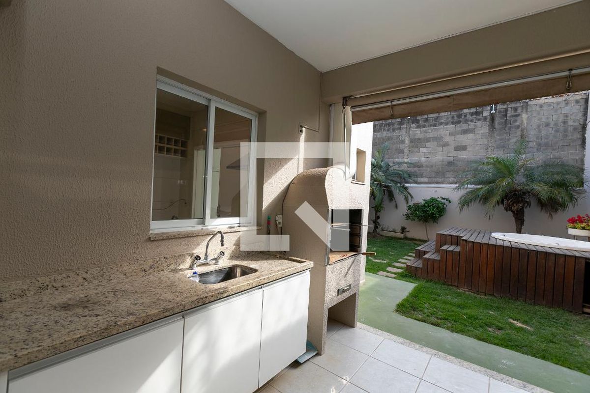 Casa à Venda - Fazenda Santa Cândida, 3 Quartos,  180 m2 em , Campinas - sp | SoloBR