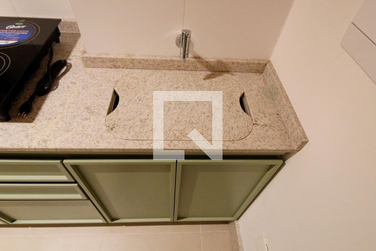 Apartamento à Venda - Bosque, 1 Quarto,  46 m2 em , Campinas - sp | SoloBR