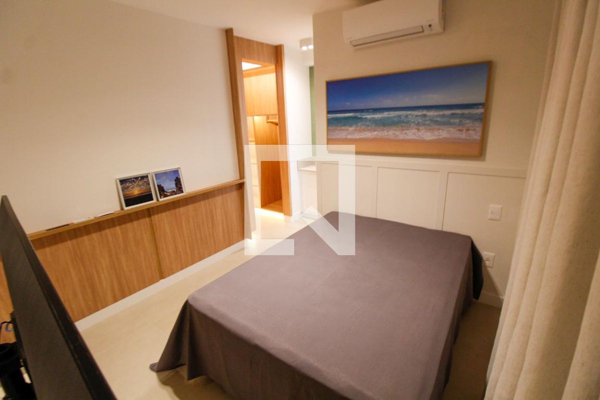 Apartamento à Venda - Bosque, 1 Quarto,  46 m2 em , Campinas - sp | SoloBR