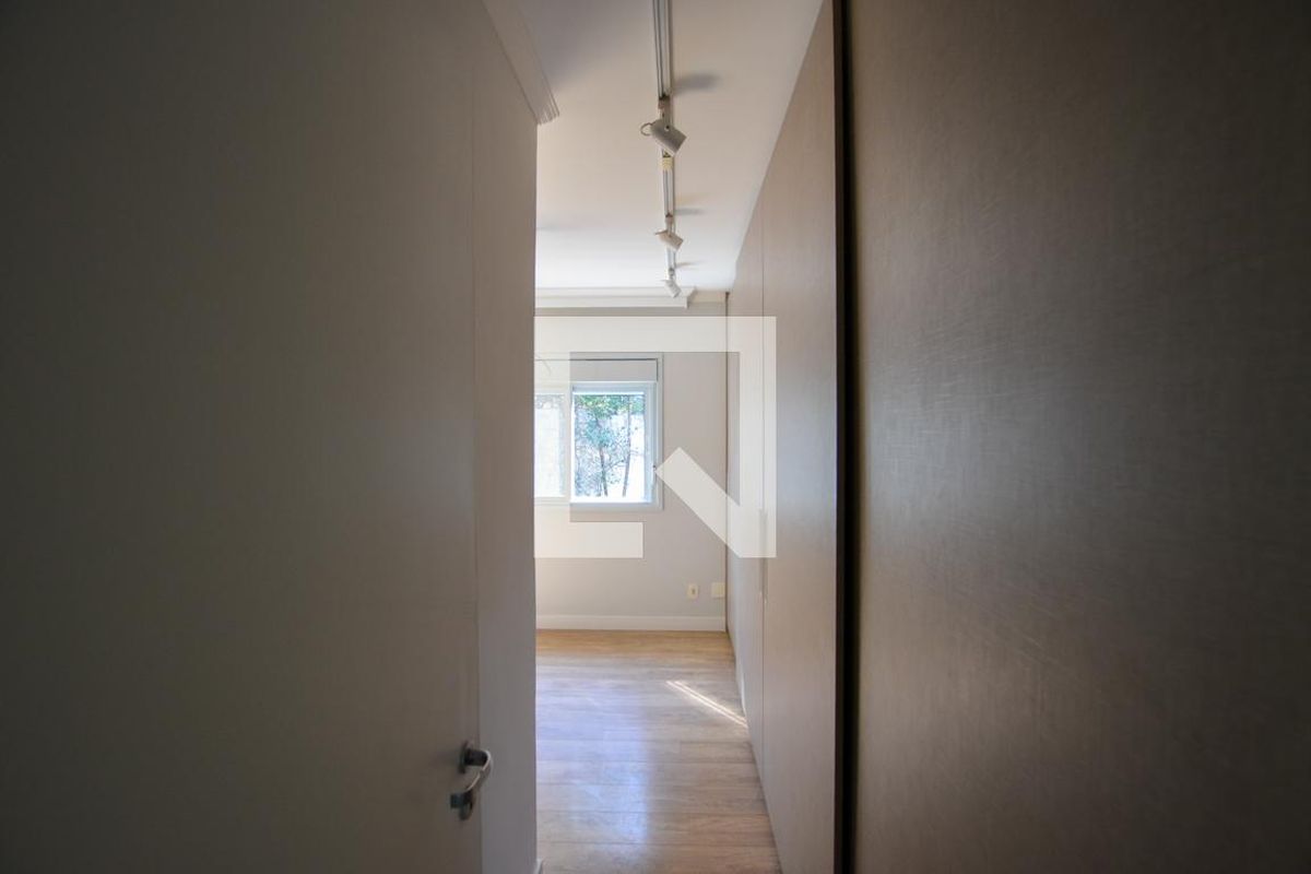 Casa, 5 quartos, 300 m² - Foto 13
