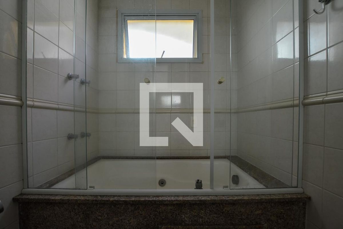 Casa, 5 quartos, 300 m² - Foto 22