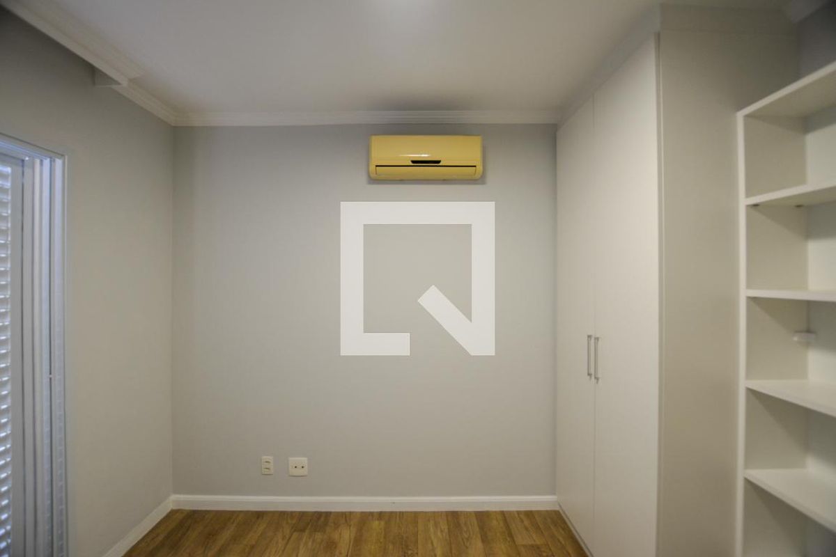 Casa, 5 quartos, 300 m² - Foto 31