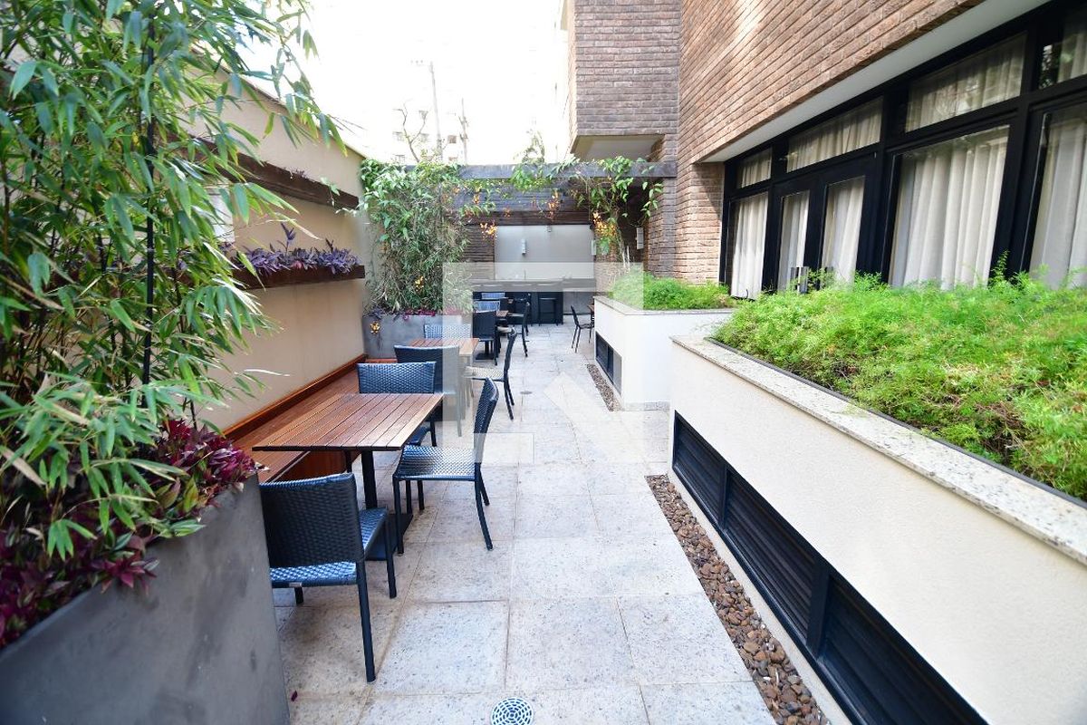 Apartamento à Venda - Cambuí, 1 Quarto,  40 m2 em , Campinas - sp | SoloBR