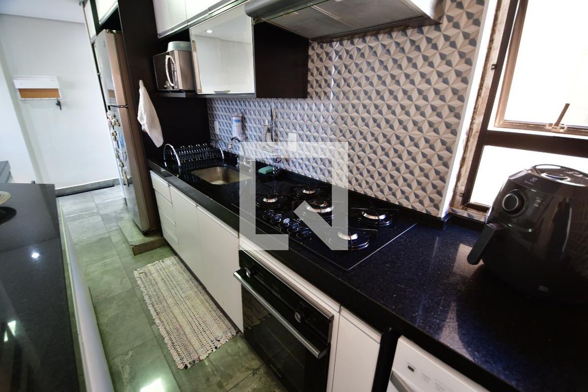 Apartamento à Venda - Jardim Flamboyant, 3 Quartos,  156 m2 em , Campinas - sp | SoloBR