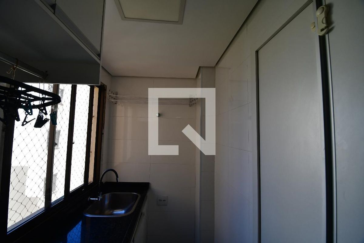 Apartamento à Venda - Jardim Flamboyant, 3 Quartos,  156 m2 em , Campinas - sp | SoloBR