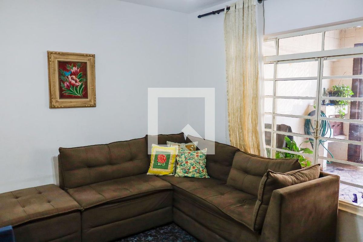 Casa, 2 quartos, 130 m² - Foto 1