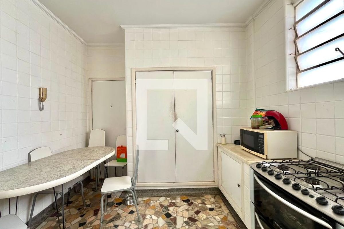 Apartamento à Venda - Centro, 2 Quartos,  145 m2 em , Campinas - sp | SoloBR