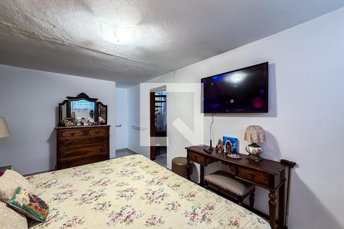 Casa, 5 quartos, 230 m² - Foto 13