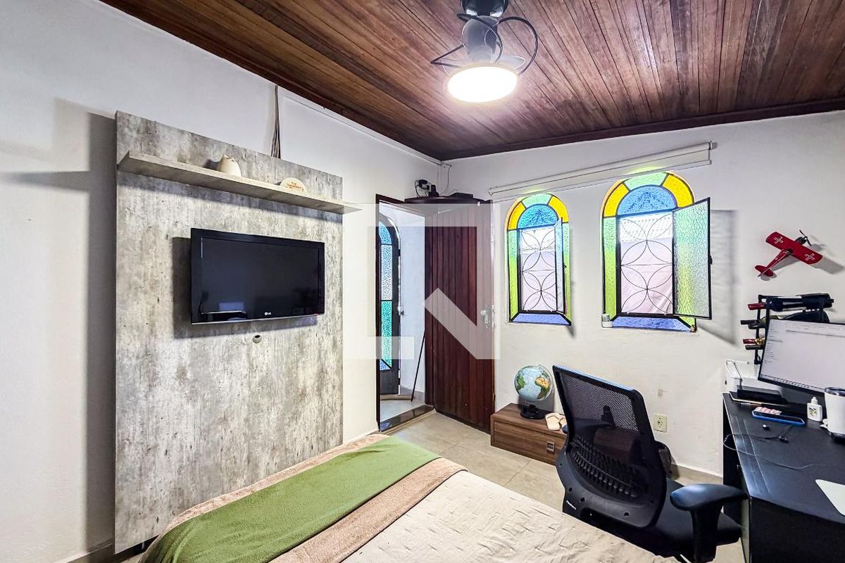 Casa, 5 quartos, 230 m² - Foto 32