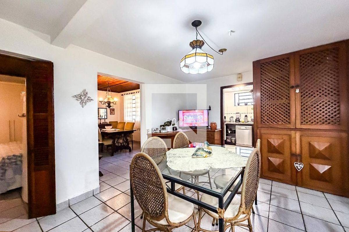 Casa, 5 quartos, 230 m² - Foto 59