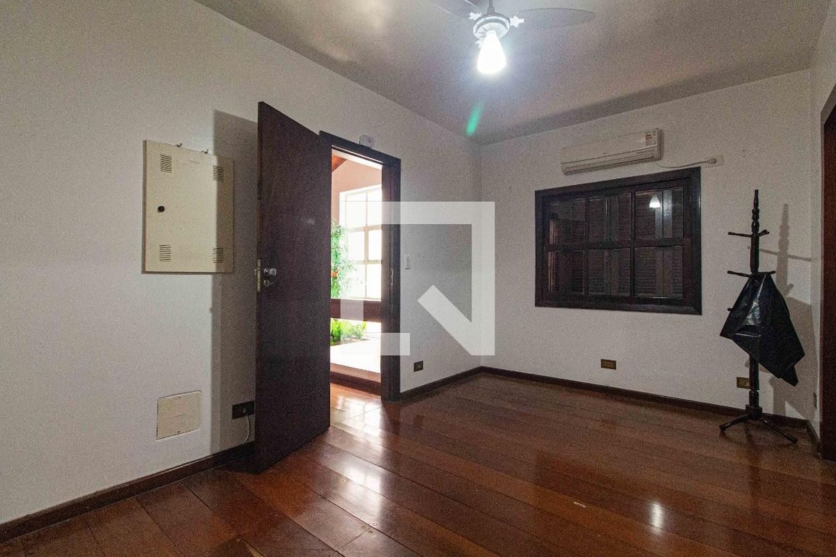 Casa, 3 quartos, 191 m² - Foto 17