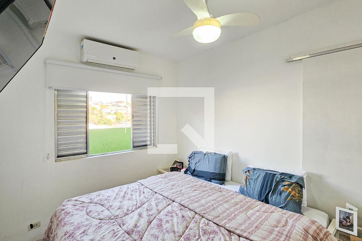 Casa, 3 quartos, 243 m² - Foto 13