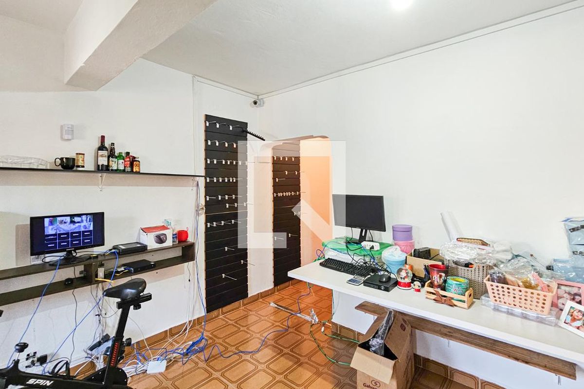 Casa, 3 quartos, 243 m² - Foto 38