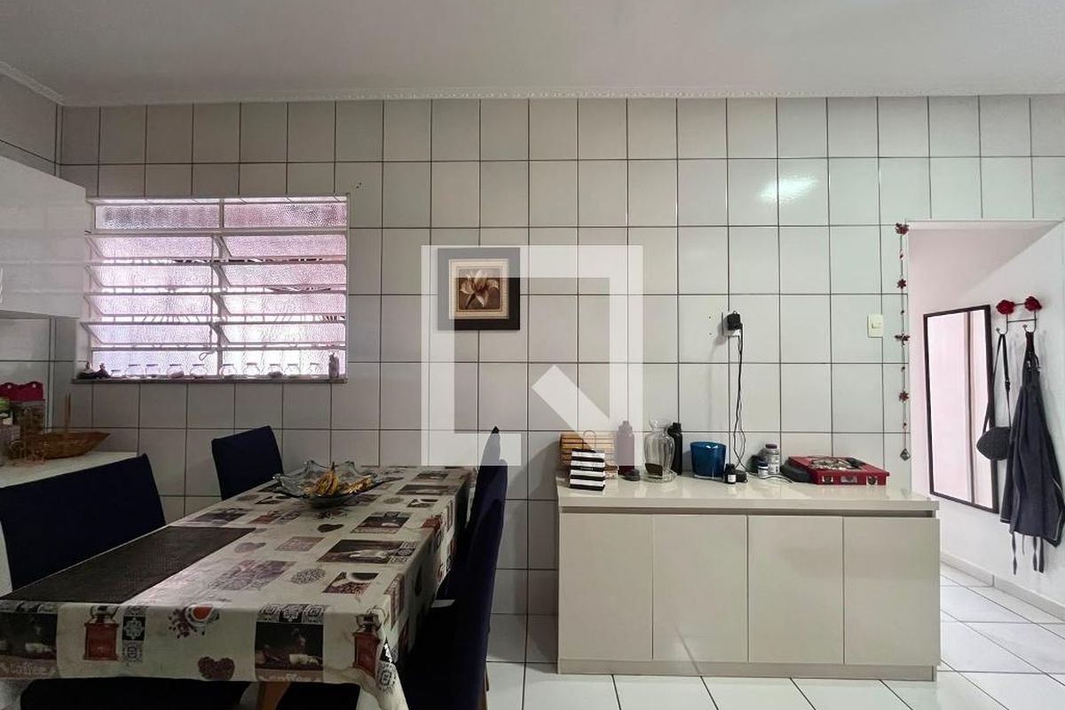 Casa à Venda - Parque Prado, 3 Quartos,  300 m2 em , Campinas - sp | SoloBR
