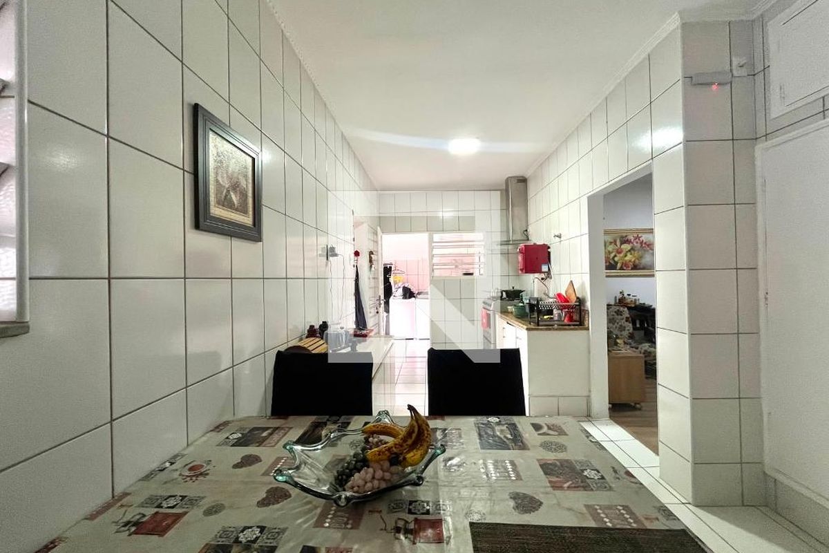 Casa à Venda - Parque Prado, 3 Quartos,  300 m2 em , Campinas - sp | SoloBR