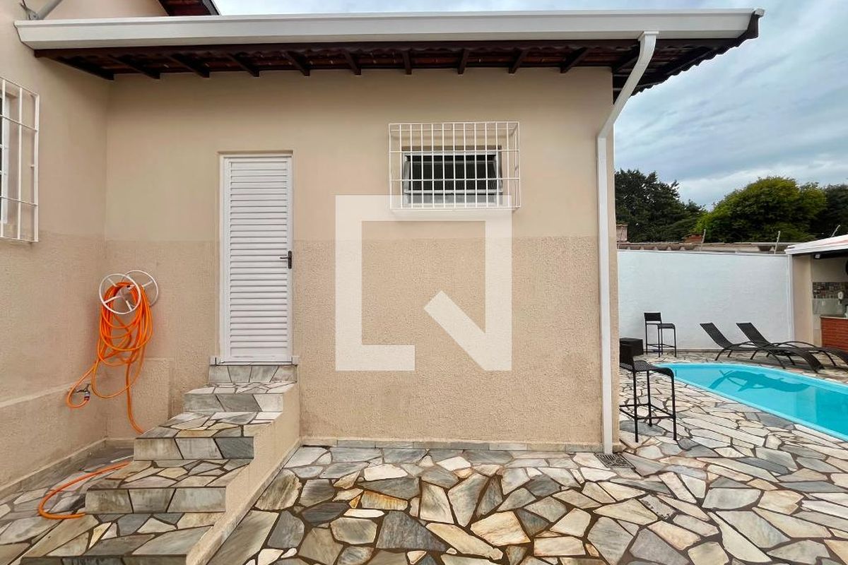 Casa à Venda - Parque Prado, 3 Quartos,  300 m2 em , Campinas - sp | SoloBR