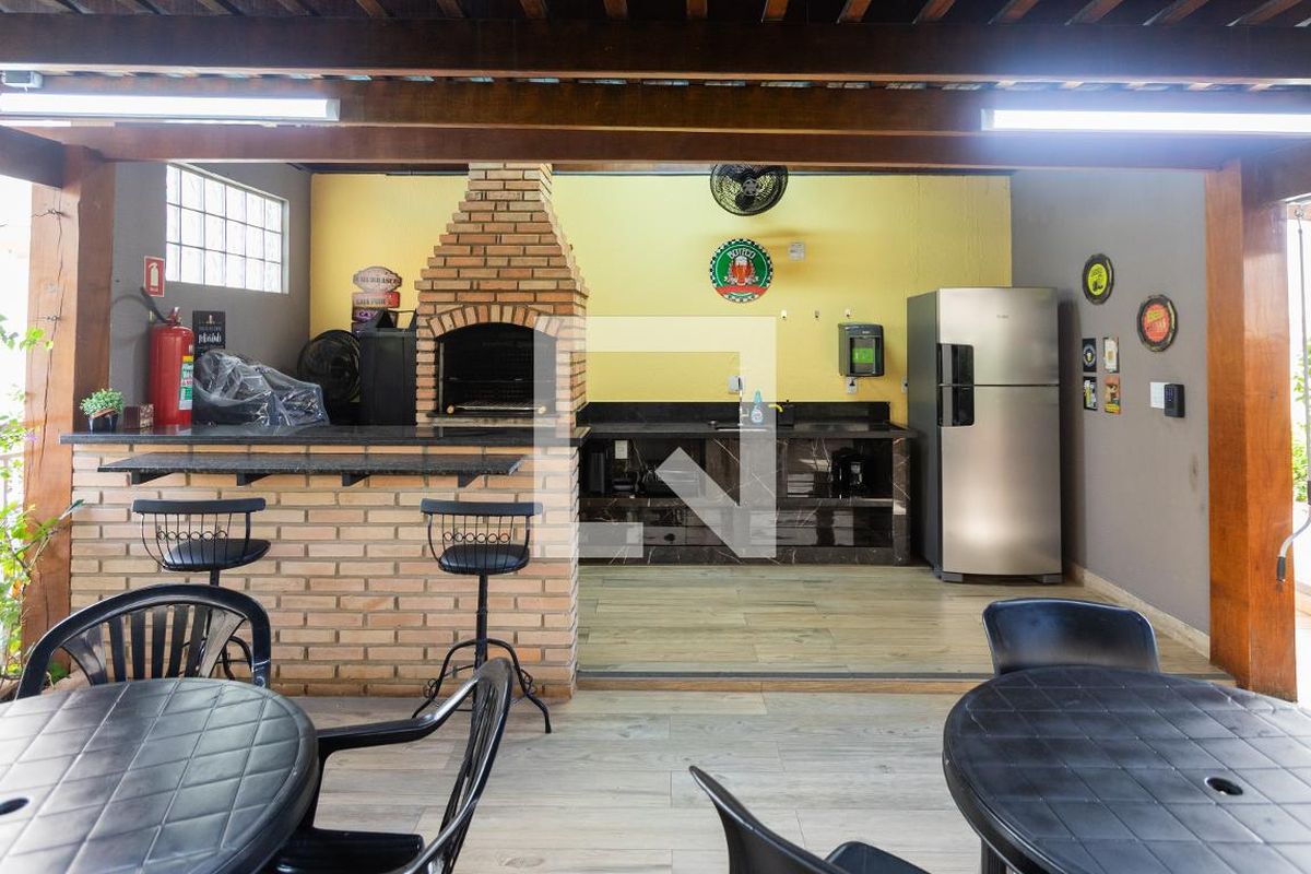 Apartamento à Venda - Mansões Santo Antônio, 2 Quartos,  60 m2 em , Campinas - sp | SoloBR