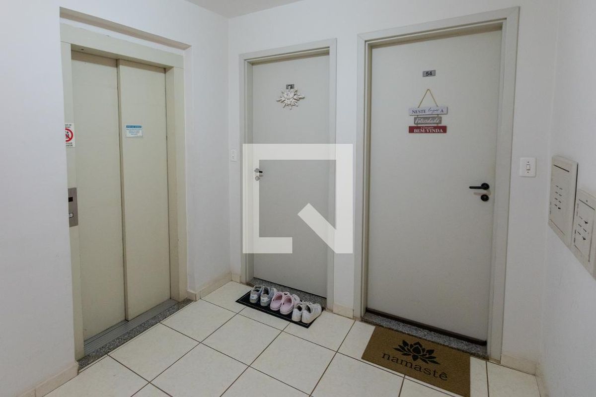 Apartamento à Venda - Mansões Santo Antônio, 2 Quartos,  60 m2 em , Campinas - sp | SoloBR