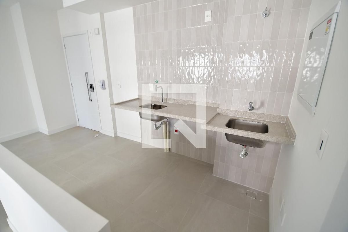 Apartamento à Venda - Bosque, 1 Quarto,  46 m2 em , Campinas - sp | SoloBR